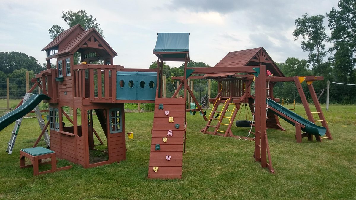 Deck staining Twin Cities MN