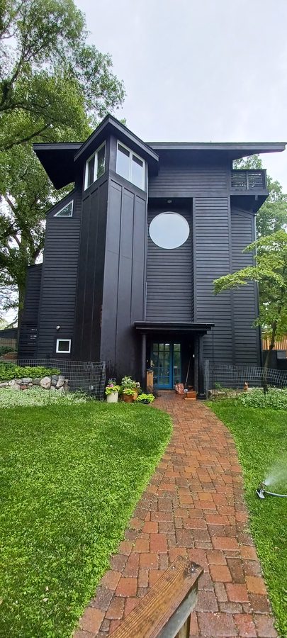Exterior repaint Minneapolis suburbs